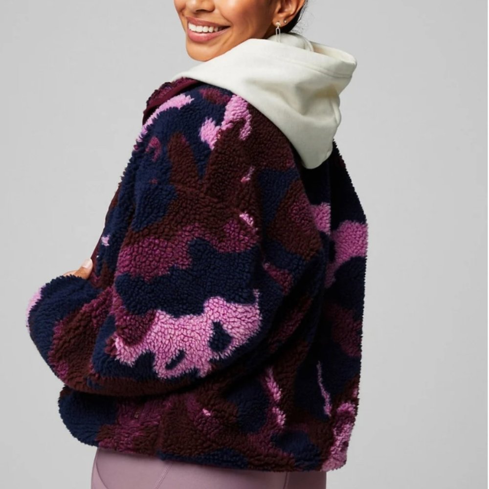 Tahoe Teddy Jacket - Fablectics - Small